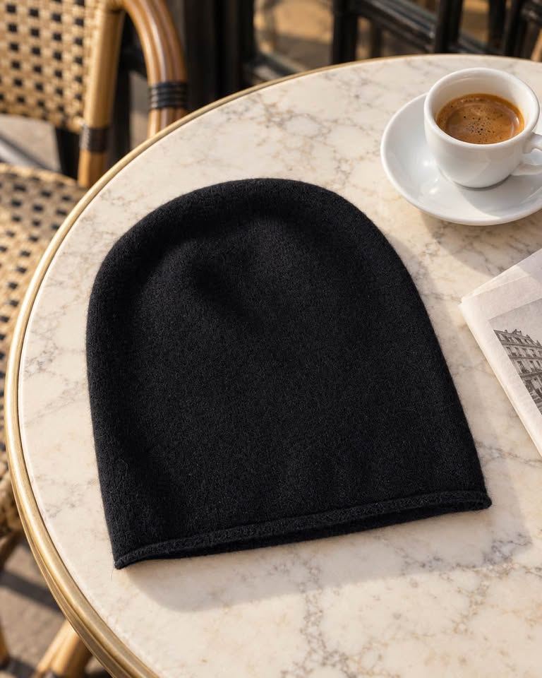 Black 100% Cashmere Beanie